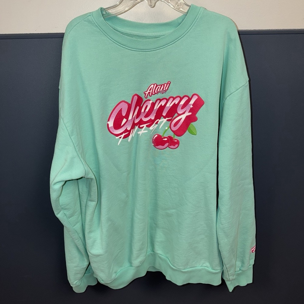 Alani Cherry Twist Mint Green Crewneck Sweatshirt Size Large